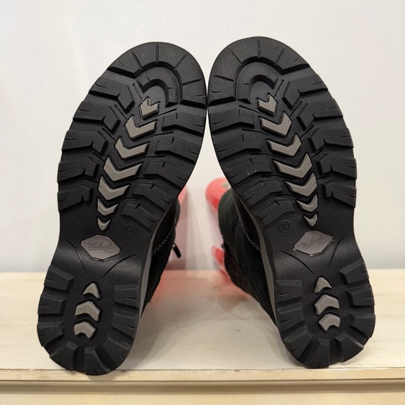 Woolrich Black and Gray Winter Boots size 8 - Picture 8 of 9